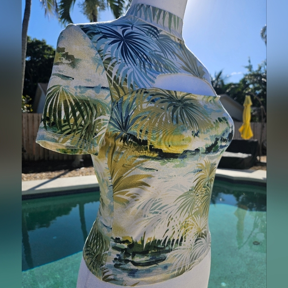 NEW Guess Cropped Top Size S Tropical Y2K Resortwear Vacation Colorful Floral - Picture 6 of 12